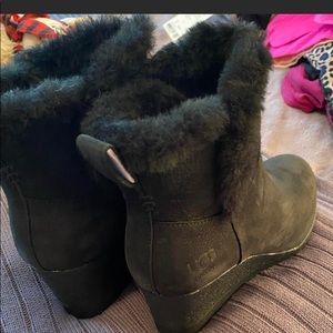 UGG new boots devorah sz7.5